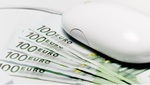 Ratón De Ordenador Sobre Billetes De Euro