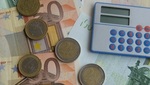 Dinero Y Una Calculadora Def