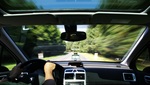 Conductor En Su Coche